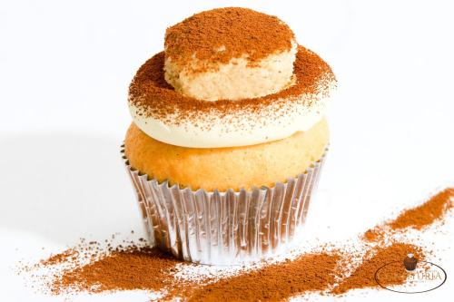 (P) Cofetăria Confituria a adus un nou concept în Romania: “Your personal pastry chef”
