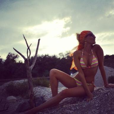 Poze: Cât de sexy a fost Laura Cosoi în vacanţă