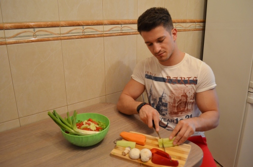 Cele mai nocive 5 produse din alimentaţia noastră, identificate de Florin Neby