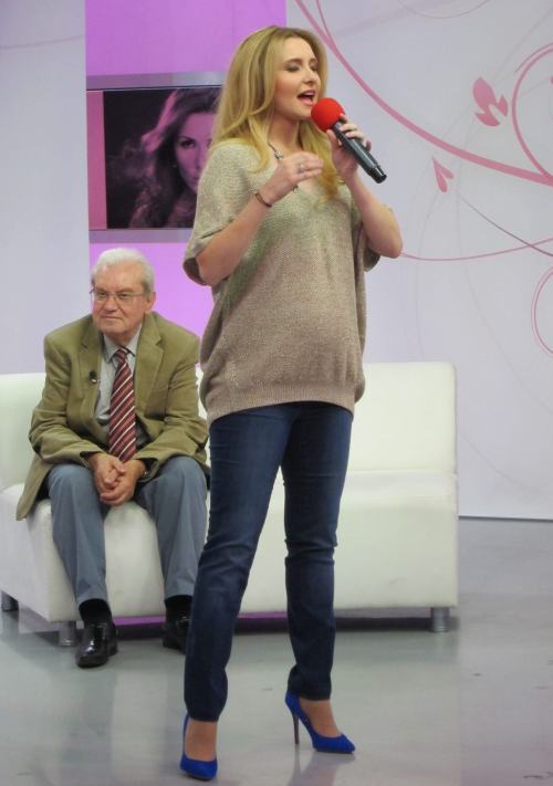 Alina Sorescu, superbă la şase luni de sarcină