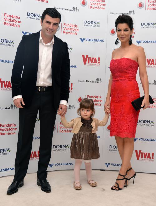 4 cupluri perfecte pe covorul roşu la Viva Charity Gala