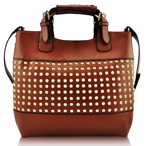 Cum sa asortezi gentile la incaltamintea sezonului rece