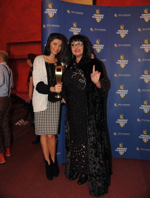 Ozana Barabancea, ţinută excentrică la Premiile TV Mania