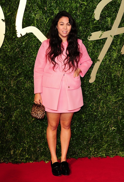 4 ţinute oribile de la British Fashion Awards 2013. Ai purta aşa ceva?
