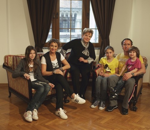Iată cât de mult au crescut copiii vedetelor şi cât de mult seamănă cu părinţii!