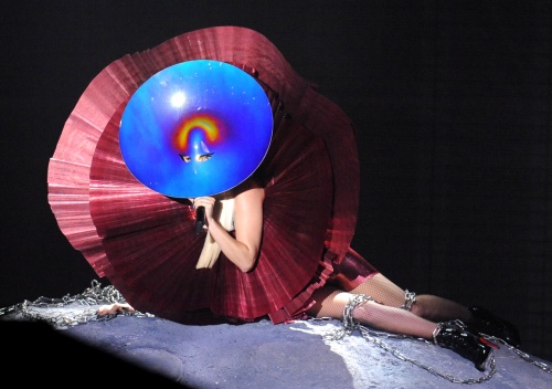 Lady Gaga: Top 13 cele mai şocante apariţii