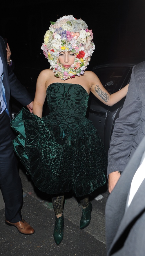 Lady Gaga: Top 13 cele mai şocante apariţii