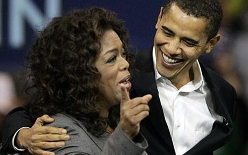 Oprah Winfrey, la 60 de ani. Vezi povestea fabuloasă de viaţă a celei mai puternice femei din lume!