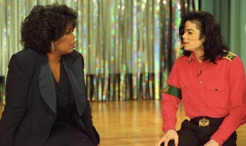 Oprah Winfrey, la 60 de ani. Vezi povestea fabuloasă de viaţă a celei mai puternice femei din lume!