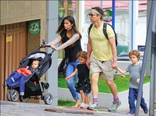 Iată ce învaţă copiii vedetelor de la Hollywood de la părinţii lor! 