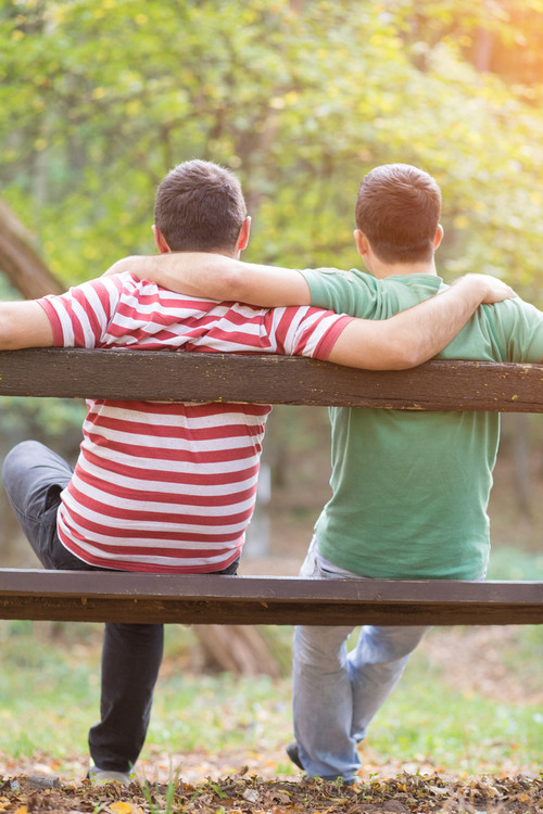 6 semne că iubitul tău este gay