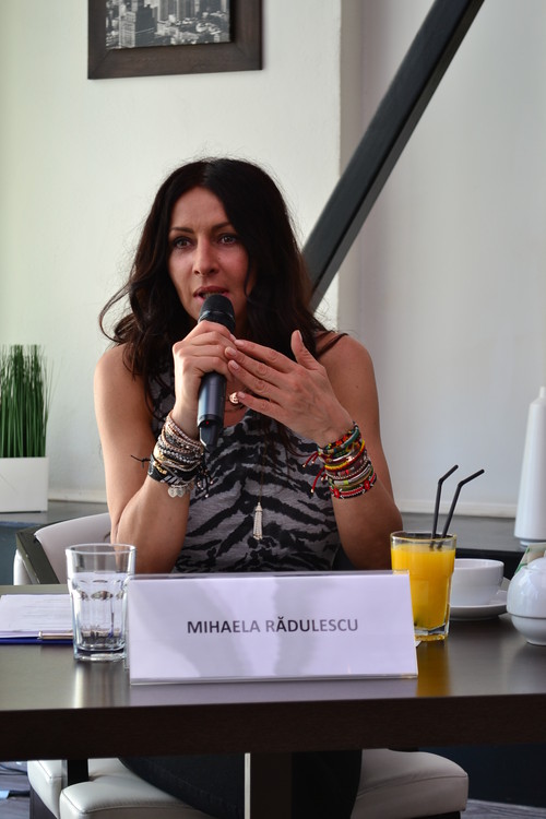 Ce pedeapsă le-ar da Mihaela Rădulescu celor care... nu se spală pe dinţi