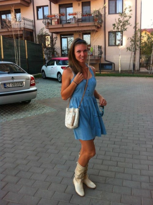 De nerecunoscut! Iată cât de elegantă este Simona Halep în afara terenului