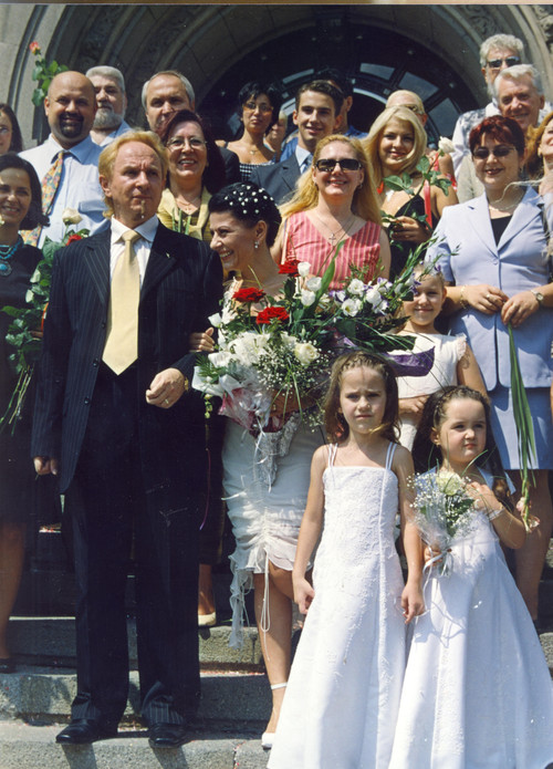 Mame adevărate! Vedete care au avut curajul să adopte singure