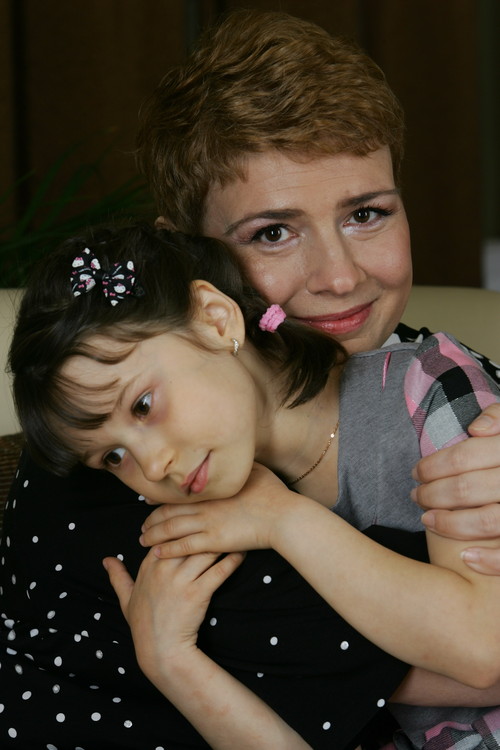 Mame adevărate! Vedete care au avut curajul să adopte singure