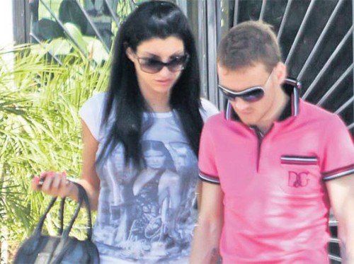 S-au despărţit şi şi-au cerut cadourile înapoi. Vezi ce vedete de la noi au păţit-o!