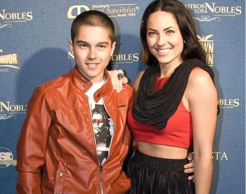 Ţi-o mai aminteşti pe Rubi? Iată cum arată acum, după ce a învins cancerul şi se pregăteşte de revenire!