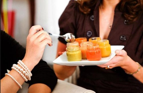 Dieta ciudată care le-a ajutat să slăbească pe Jennifer Aniston şi Reese Witherspoon!