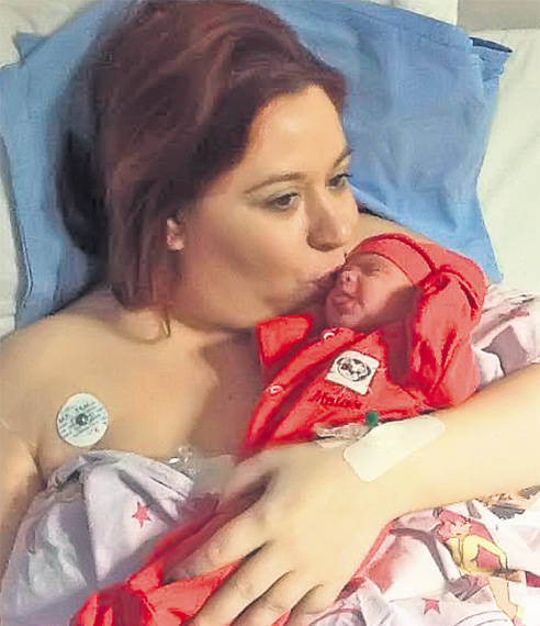Oana Roman, complicaţii după naştere. A fost supusă la 3 operaţii!