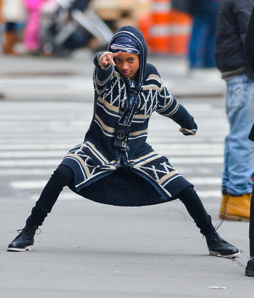 Fiica lui Will Smith şochează cu apariţiile sale. La 13 ani, goală!