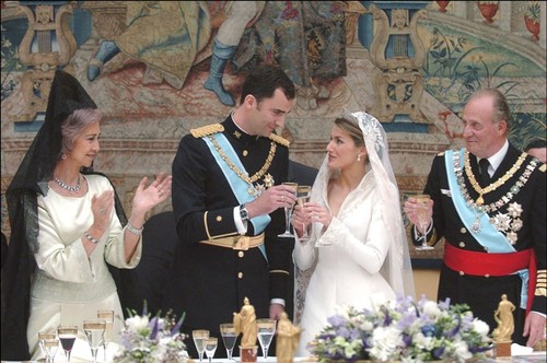 Poveşti adevărate. Top 10 femei obişnuite care au ajuns prinţese