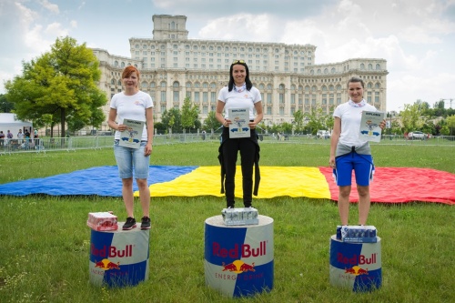 Paraşutismul îţi dă aripi