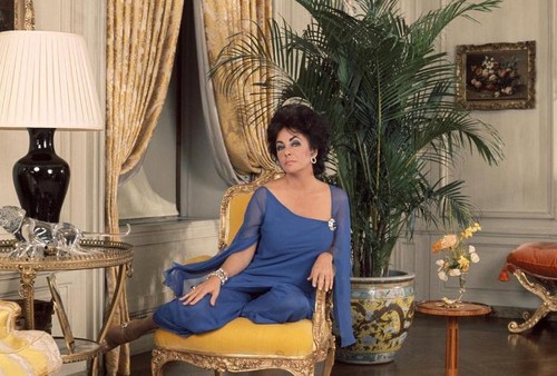Cine ar fi crezut că Liz Taylor era o talentată bucătăreasă? Iată reţeta ei preferată