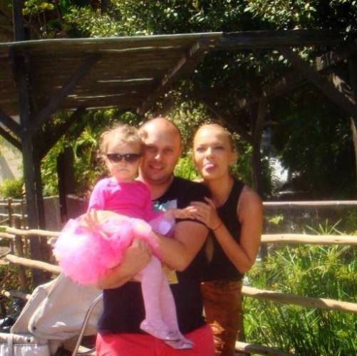 Cât de mare a crescut fetiţa Andreei Antonescu! 