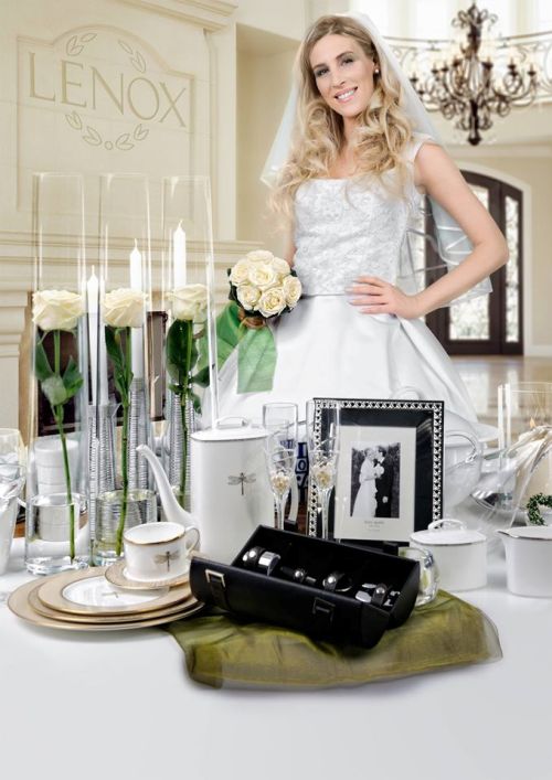 Eleganţă şi stil. Diana Şucu îţi recomandă cadouri rafinate pentru nuntă sau botez 