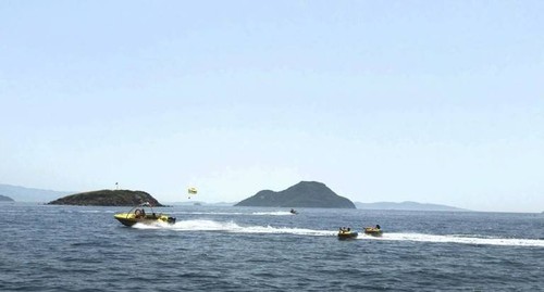 Prima vacanţă a Violetei departe de Andreea Marin. Cum a reacţionat