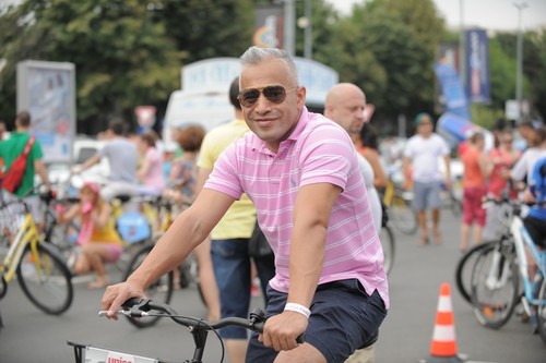 Vedete pe biciclete. Ce ţinute au îmbrăcat la Summer Bike Fiesta | Foto