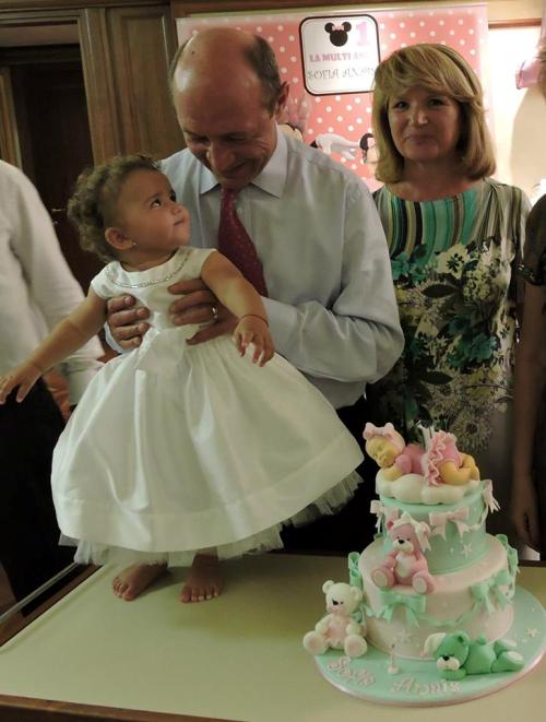 Elena Băsescu a aflat sexul copilului: "Este un băiat"