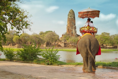 Destinaţii exotice din Asia unde trebuie să mergi singură