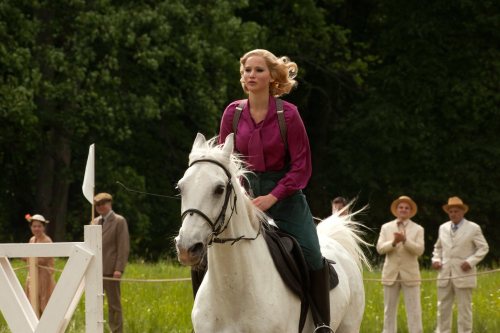 Jennifer Lawrence, seducătoare în stilul anilor '20