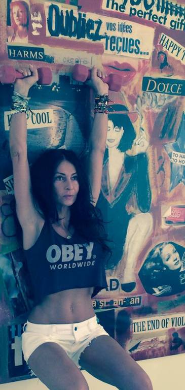 Mihaela Rădulescu, picioare de adolescentă la 45 de ani. Cum reuşeşte
