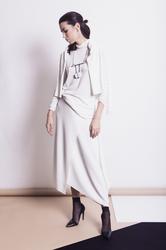 Irina Schrotter fall winter 16 _ 17 Lookbook _ Photo Credit Emil Costrut unica.ro