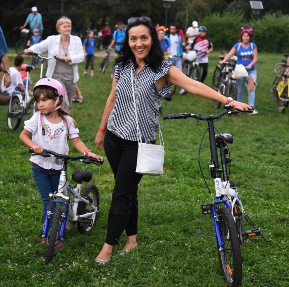 petrecere pe biciclete