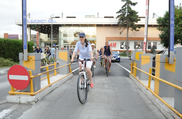 petrecere pe biciclete