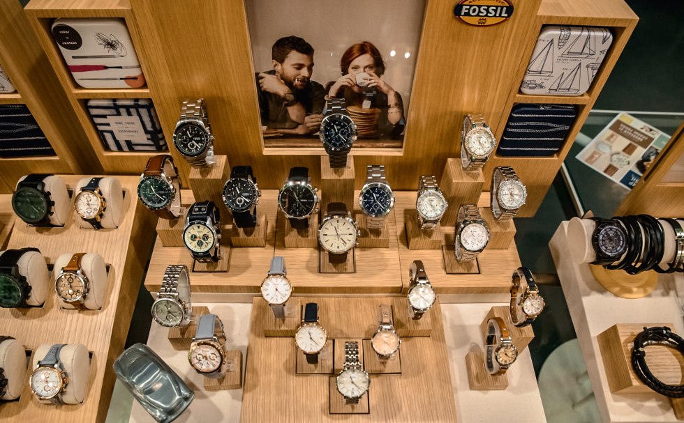 personalizeaza-ti ceasul Fossil