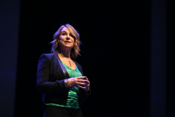 Esther Perel, autoarea cărții Inteligența erotică