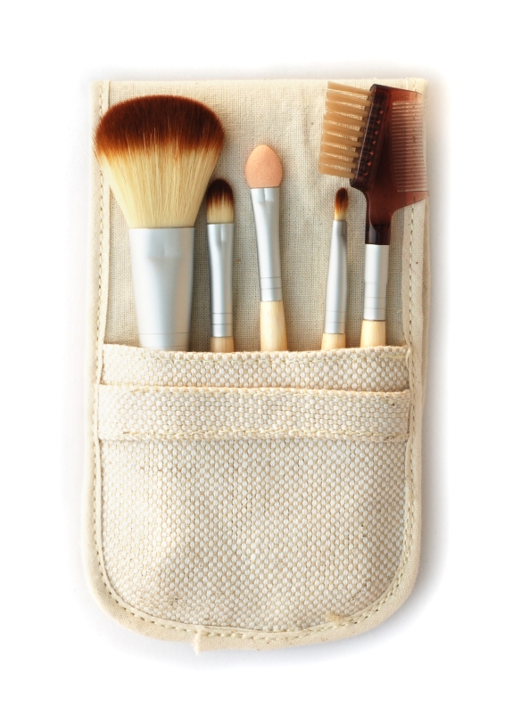Set pensule din bambus, 38,90 lei, ECO, soleshop.ro