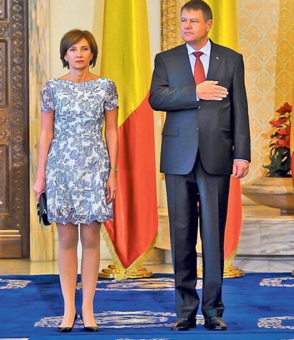 Carmen Si Klaus Iohannis 3 Unica Ro