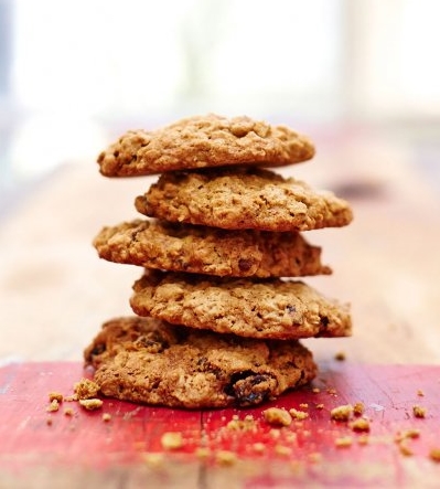 Jamie Oliver recomandă o rețetă delicioasă de biscuiți cu stafide