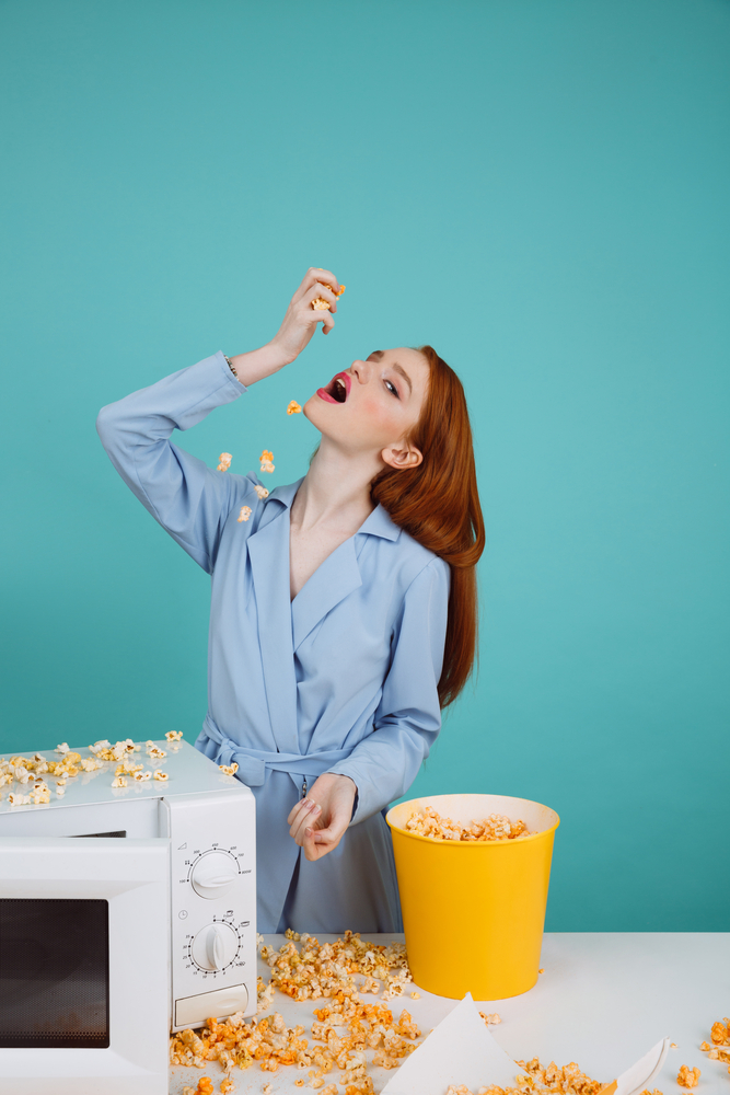 floricele-microunde-popcorn-cuptor-8-obiceiuri-care-îți-distrug-sănătatea