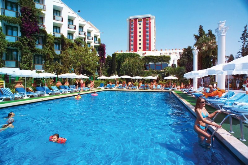 unica-club-hotel-sera-din-lara-08-03-2017-2