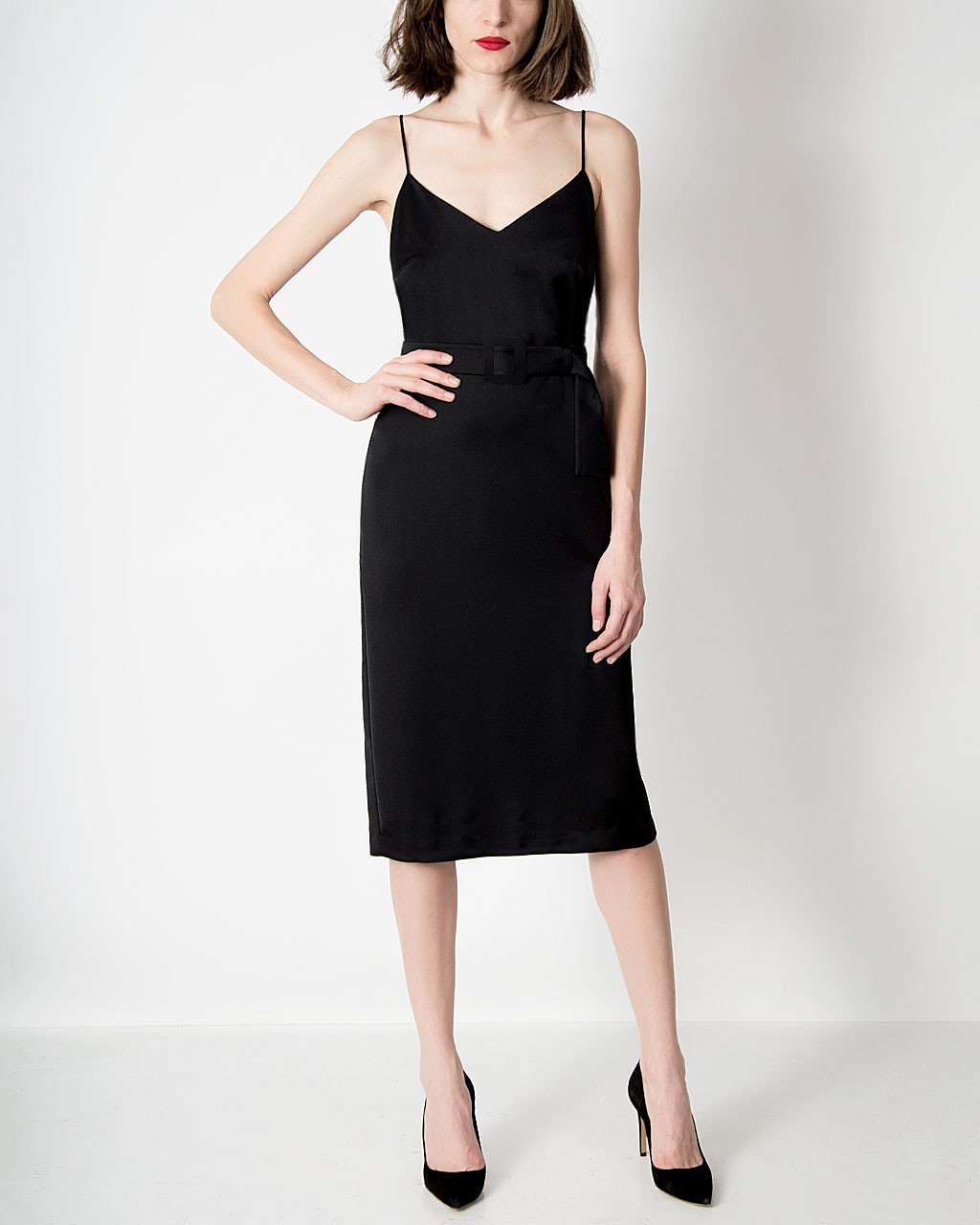 Rochii pentru Valentine's Day. Rochie tip little black dress