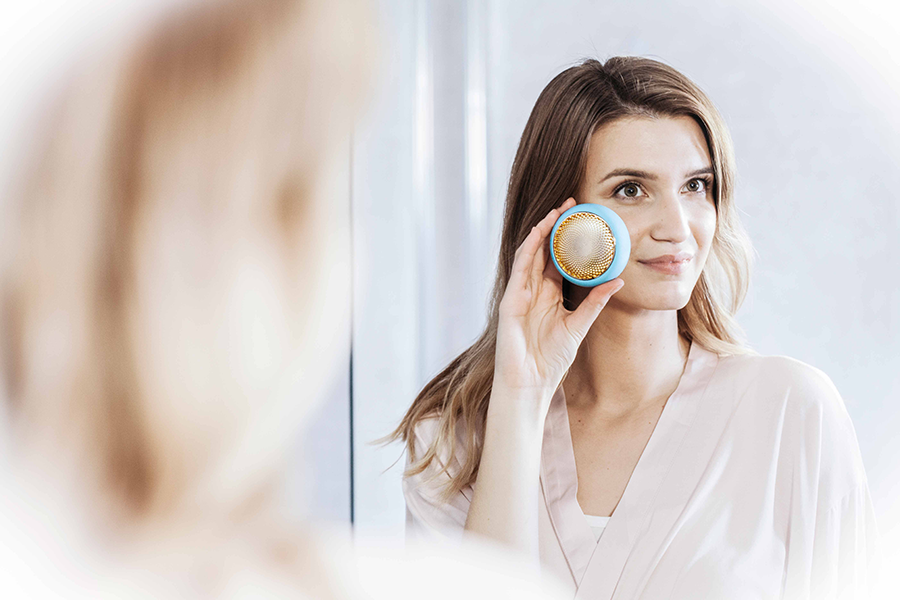 (P) Am testat prima masca inteligenta din lume: FOREO UFO