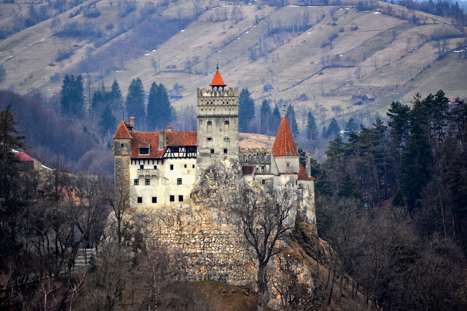 Top 10 Locuri De Vizitat LangÄƒ BraÈ™ov Din PoianÄƒ La Templul Ursitelor