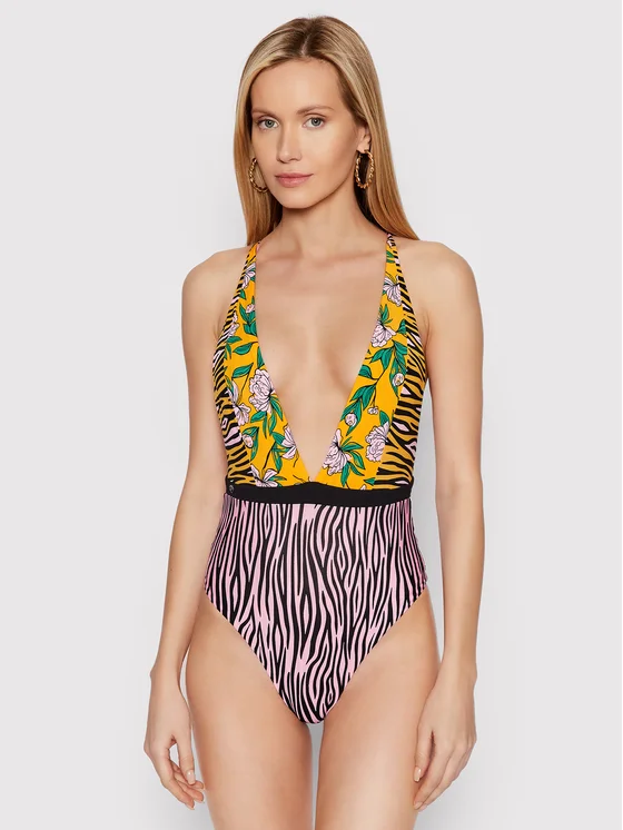 Transformă plaja într-un podium cu MODIVO. Noile colecții beachwear