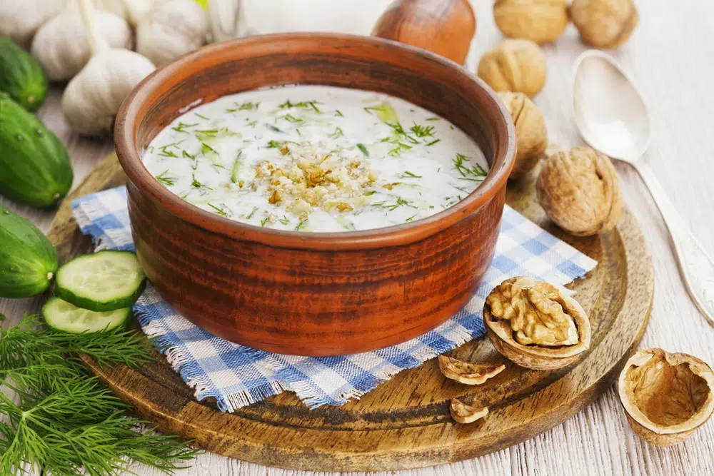 Mâncăruri răcoritoare pentru zile caniculare. 10 preparate care se consumă reci